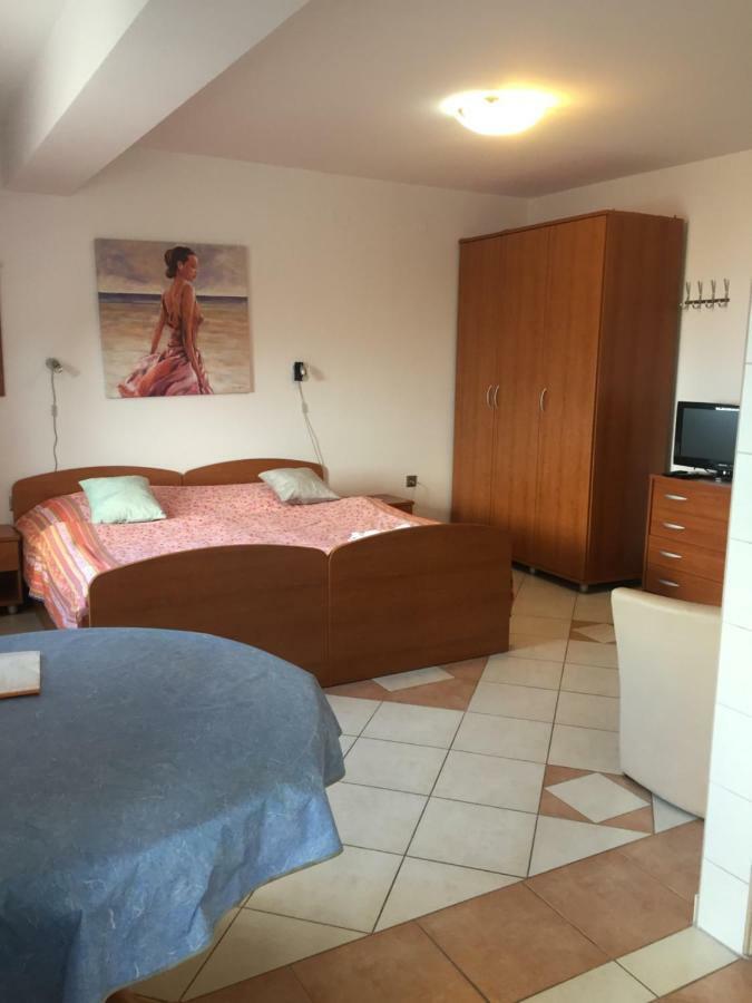 Apartment Villa Ana オパティヤ エクステリア 写真